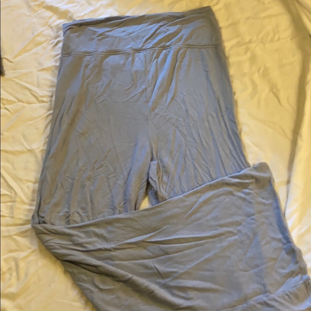 hollister bell bottom sweatpants !